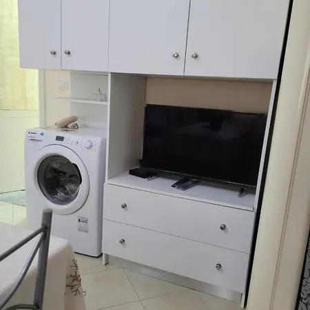 Elvira's Cozy Apartment Vlore